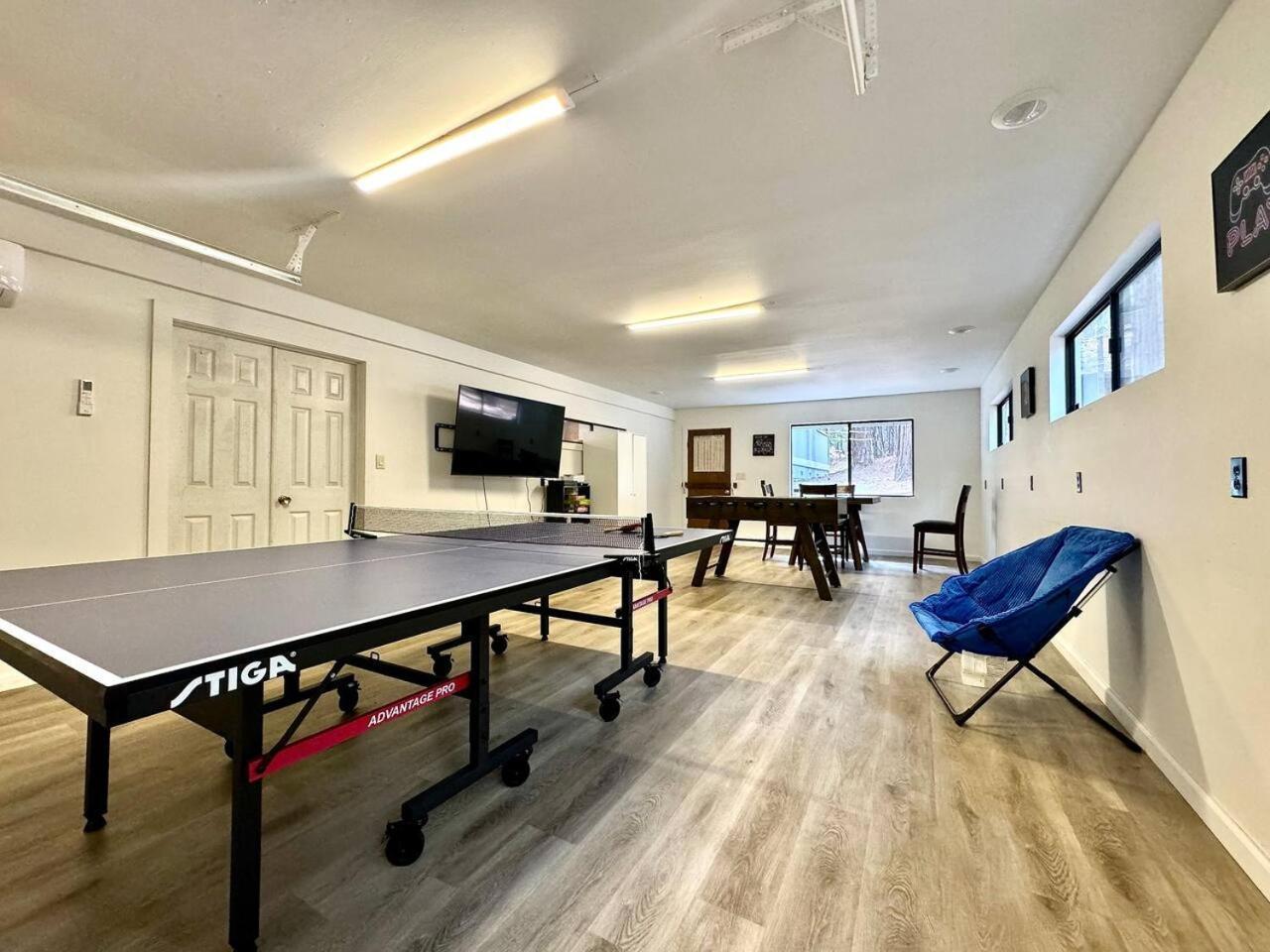 Cabin In The Trees-Game Room Pollock Pines Экстерьер фото