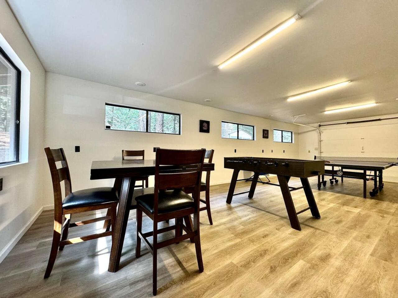 Cabin In The Trees-Game Room Pollock Pines Экстерьер фото